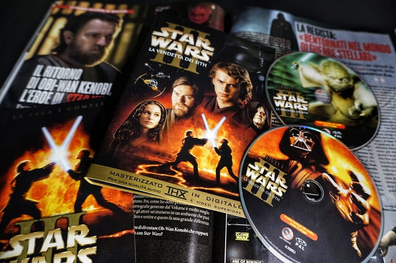 Star Wars disc collection and Star Wars newspaper