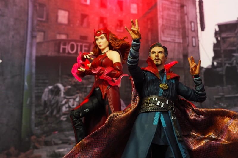 Dr. Strange vs. Scarlet Witch