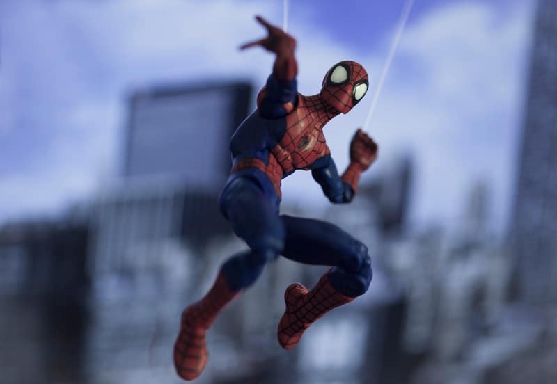 Peter Parker web swinging spider silk