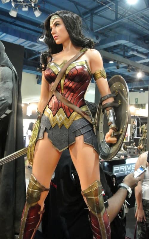 Wonder Woman height