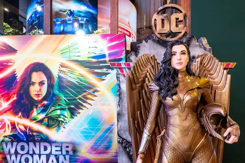 Wonder Woman statue in her golder armor - Diana Prince poster